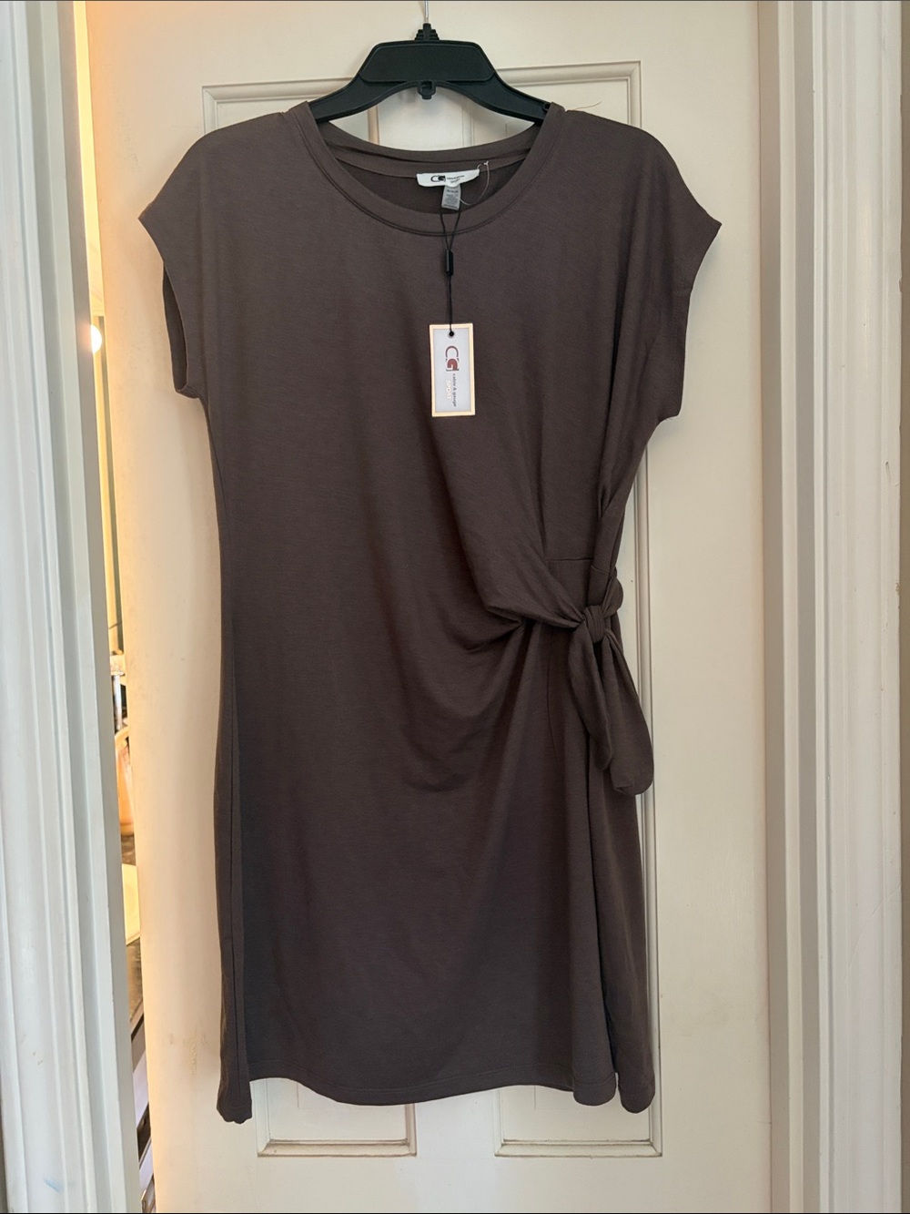 Cable & Gauge Brown Short Sleeve Tie Detail Midi Dress